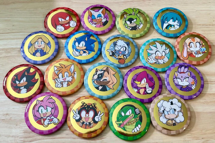 Sonic Gold Ring Buttons (58mm)